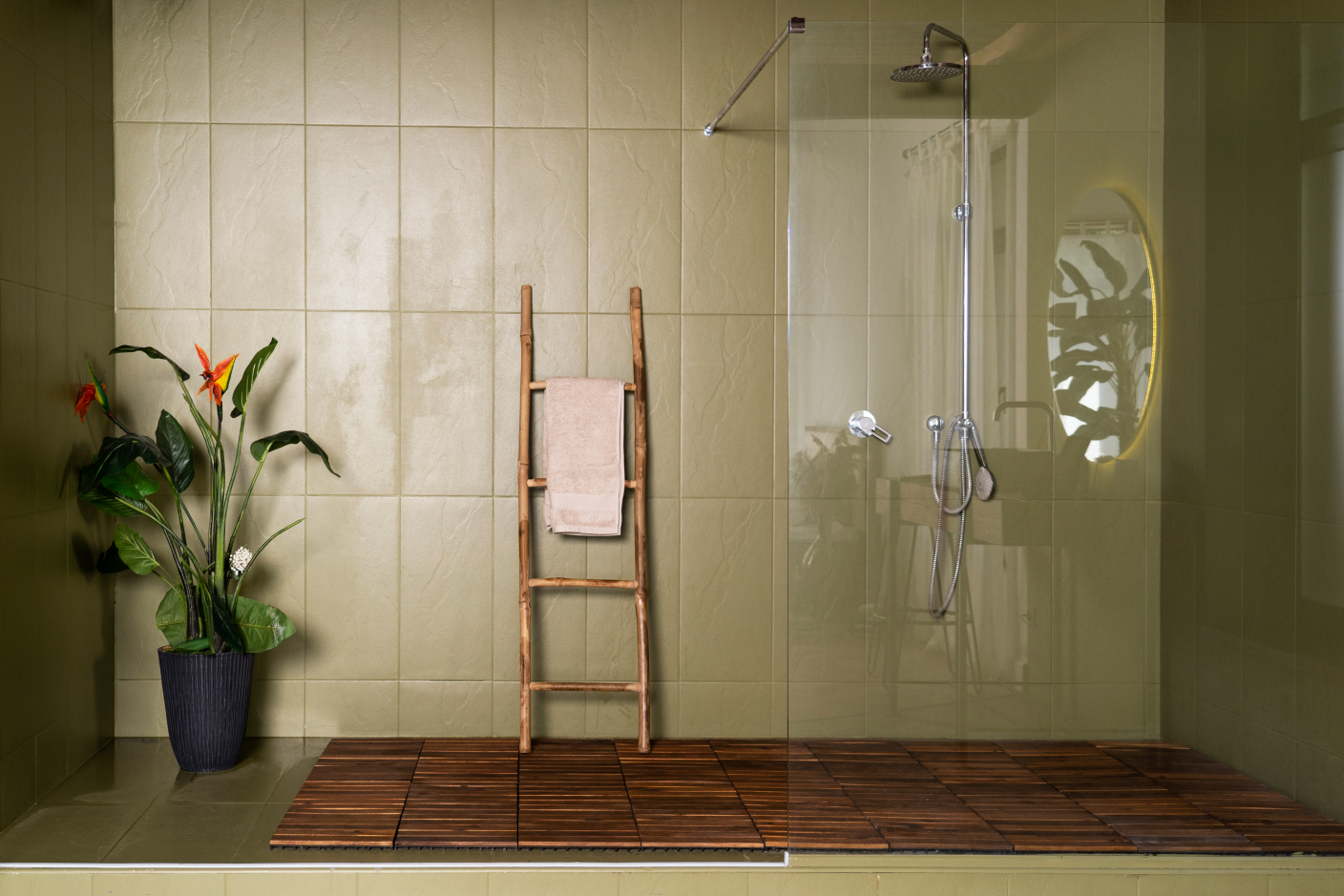bathroom-interior-design-zoom-calls 1